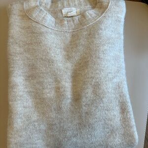 Caslon Soft Cream Knitwear - size small, perfect for layering
